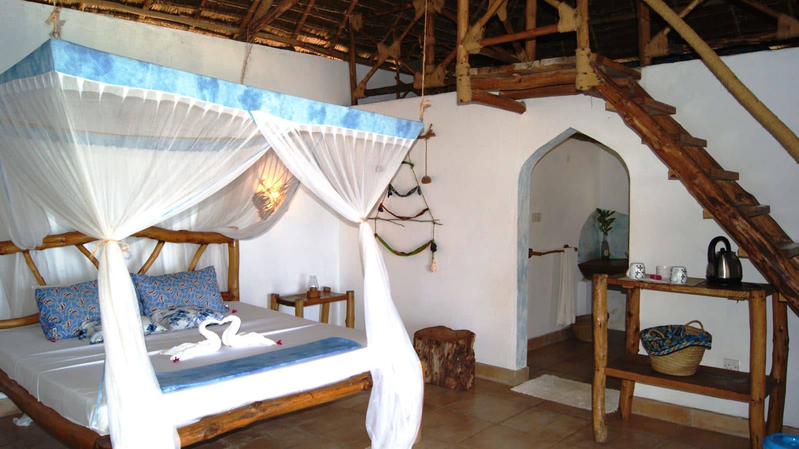 rooms-bamboo-villa