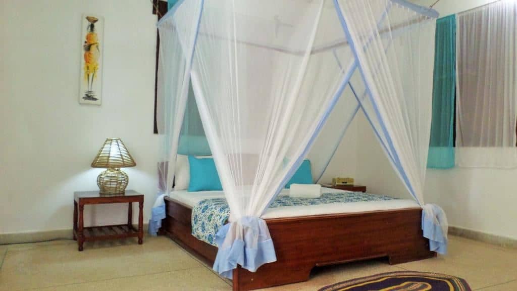 rooms-bungalow-room