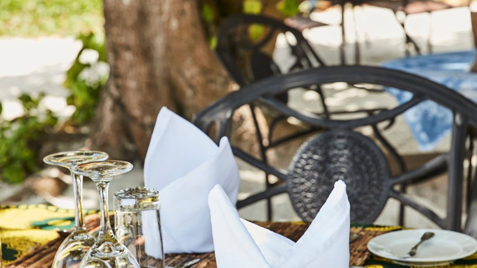 restaurants-the-breakers-grill