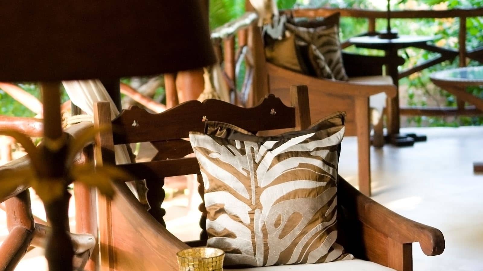 bars-the-safari-bar