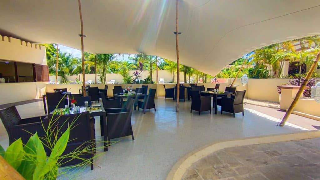 restaurants-restaurant