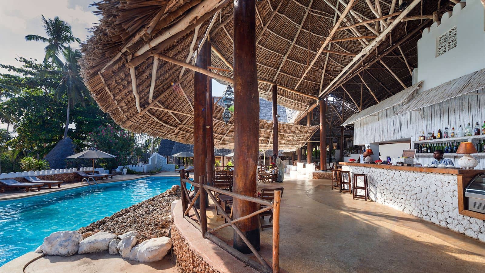 bars-hibiscus-pool-bar