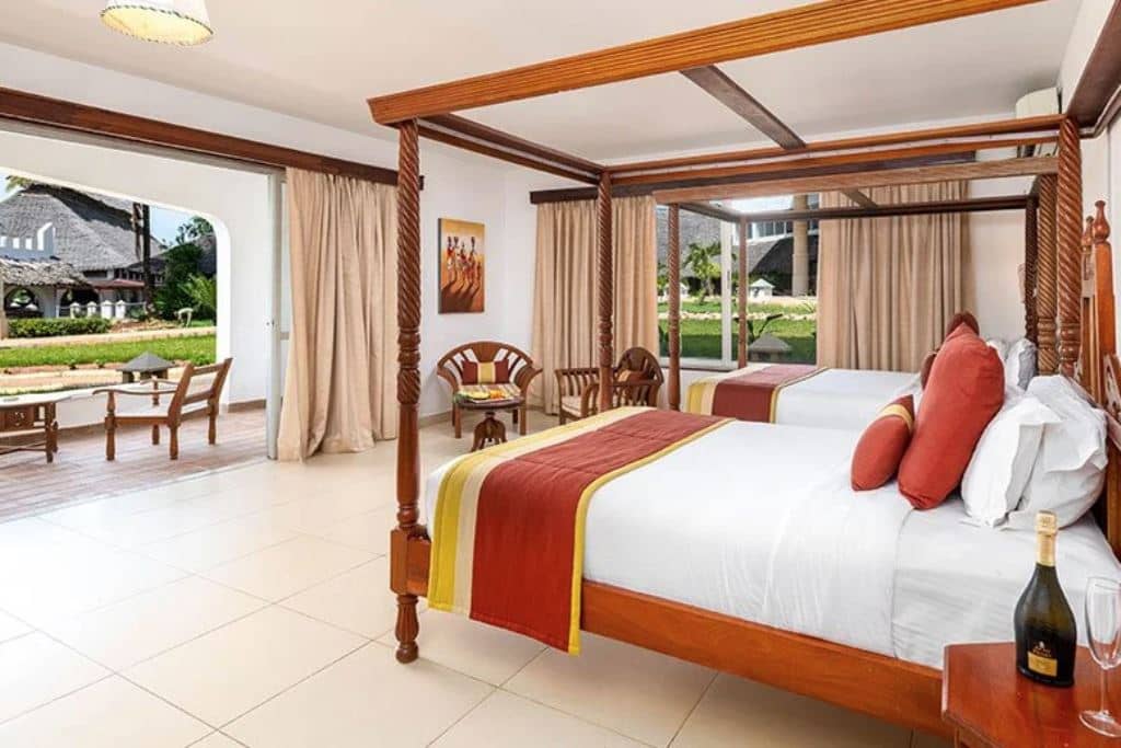 rooms-superior-room