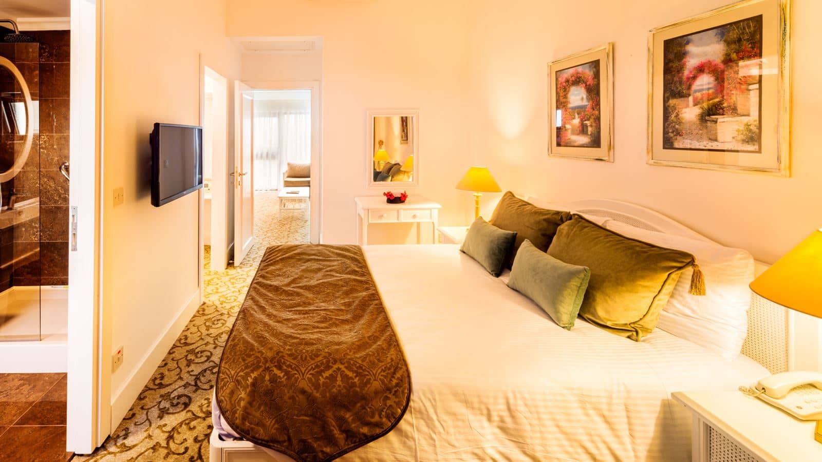 rooms-deluxe-villa