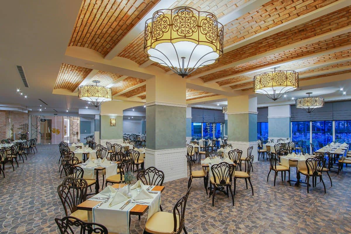 restaurants-limra-main-restaurant