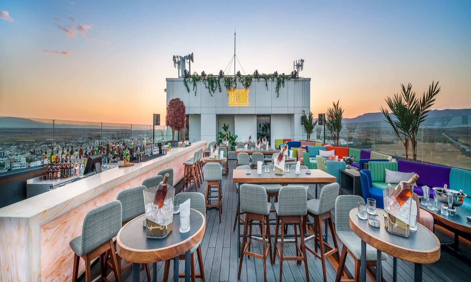 bars-the-roof-bar