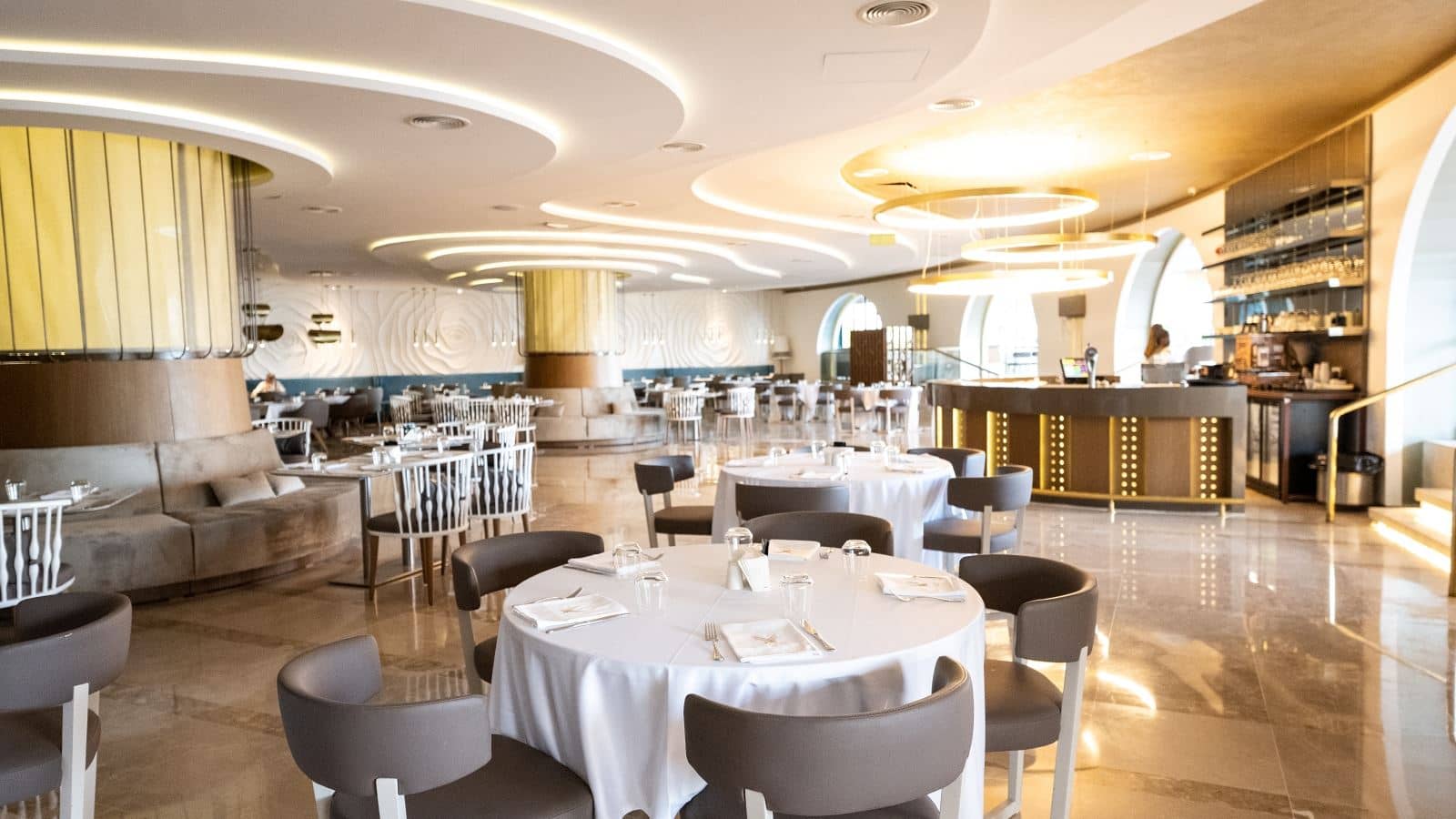 restaurants-ana-restaurant