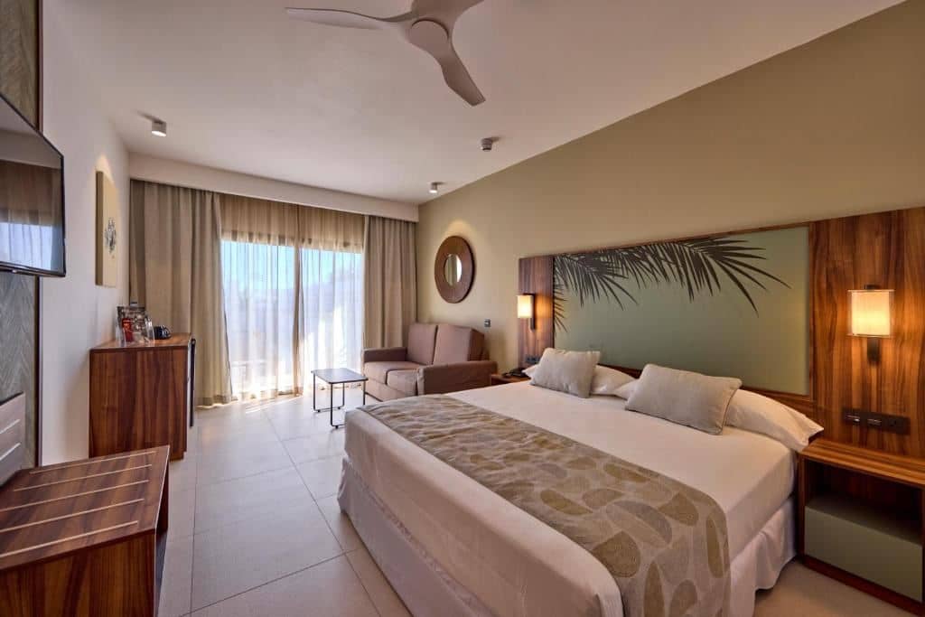rooms-double-room-laterial-sea-view