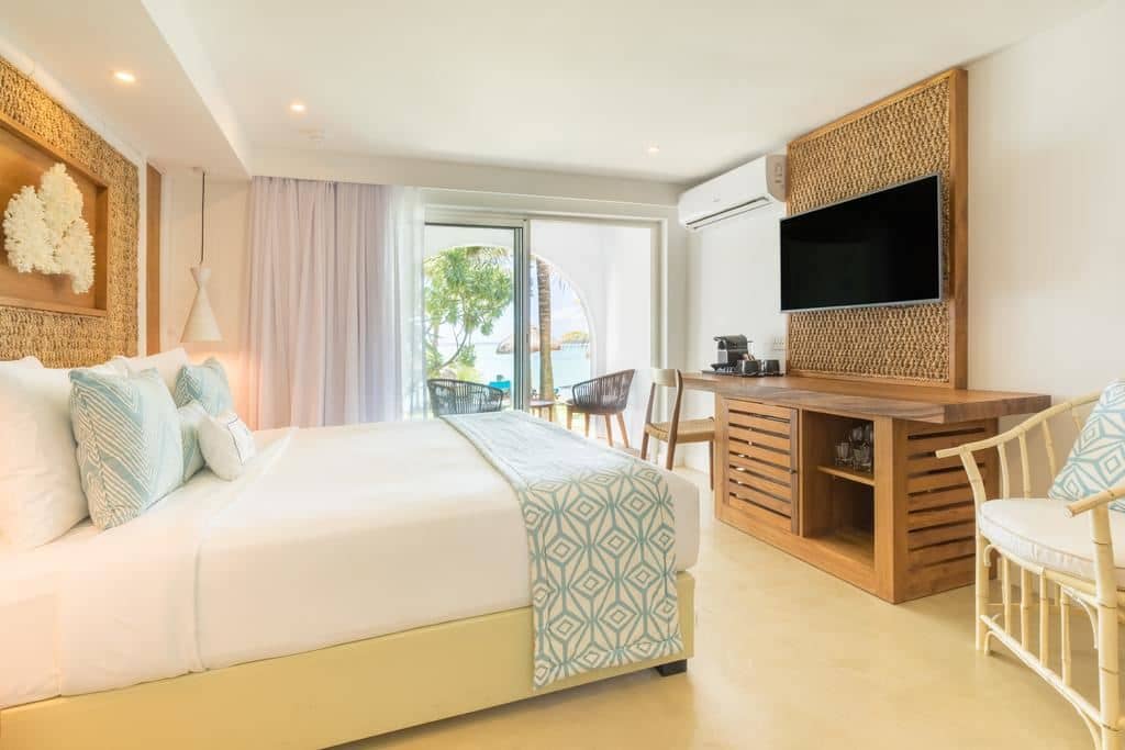 rooms-charm-room