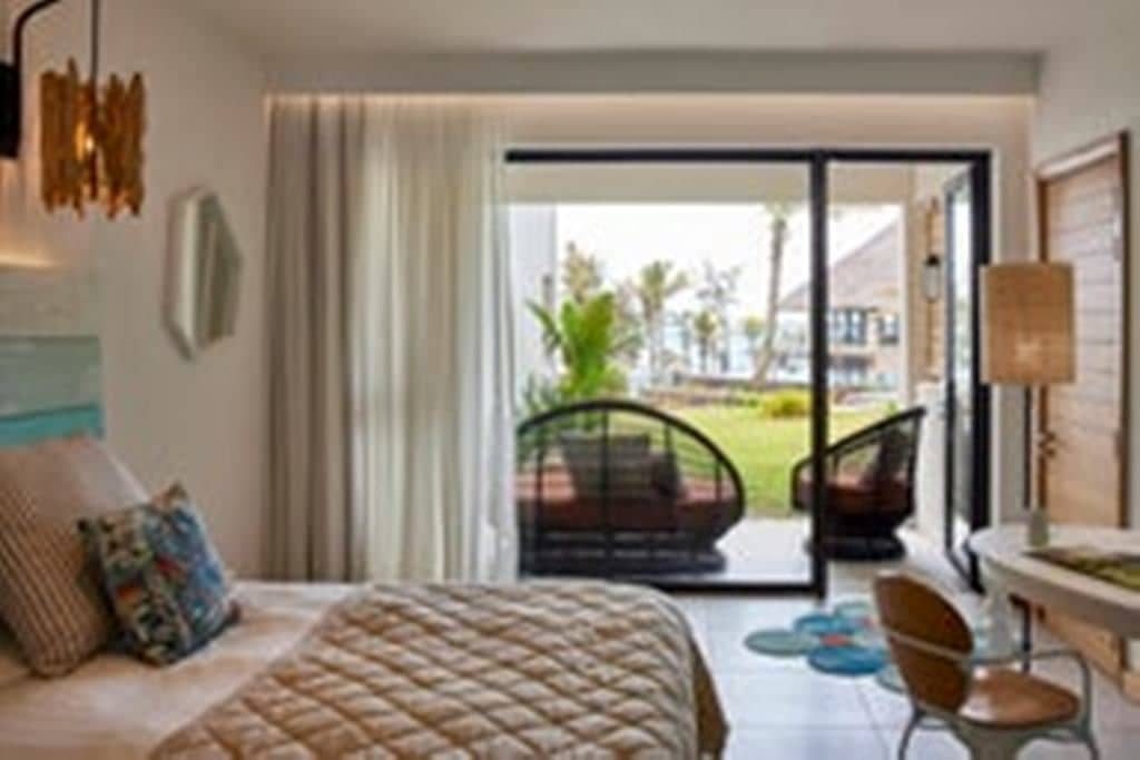 rooms-deluxe-room