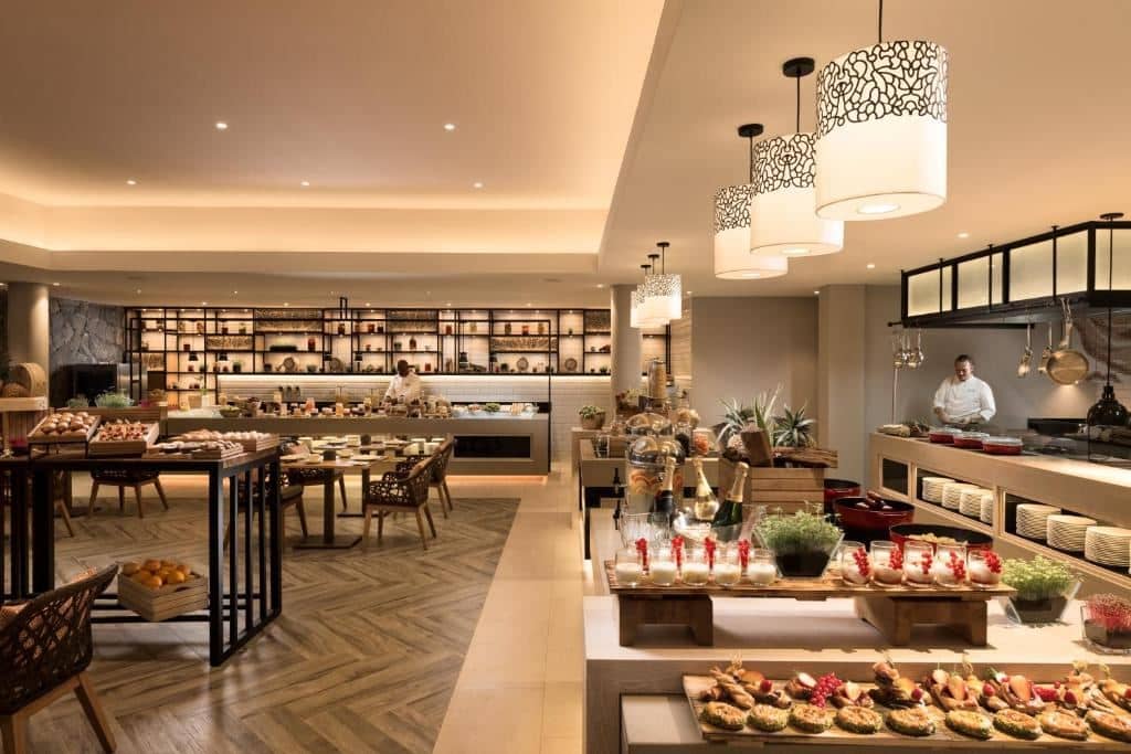 restaurants-restaurants