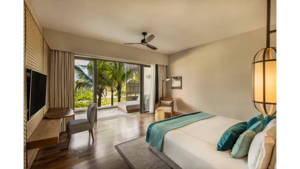 rooms-deluxe-sea-breeze-room