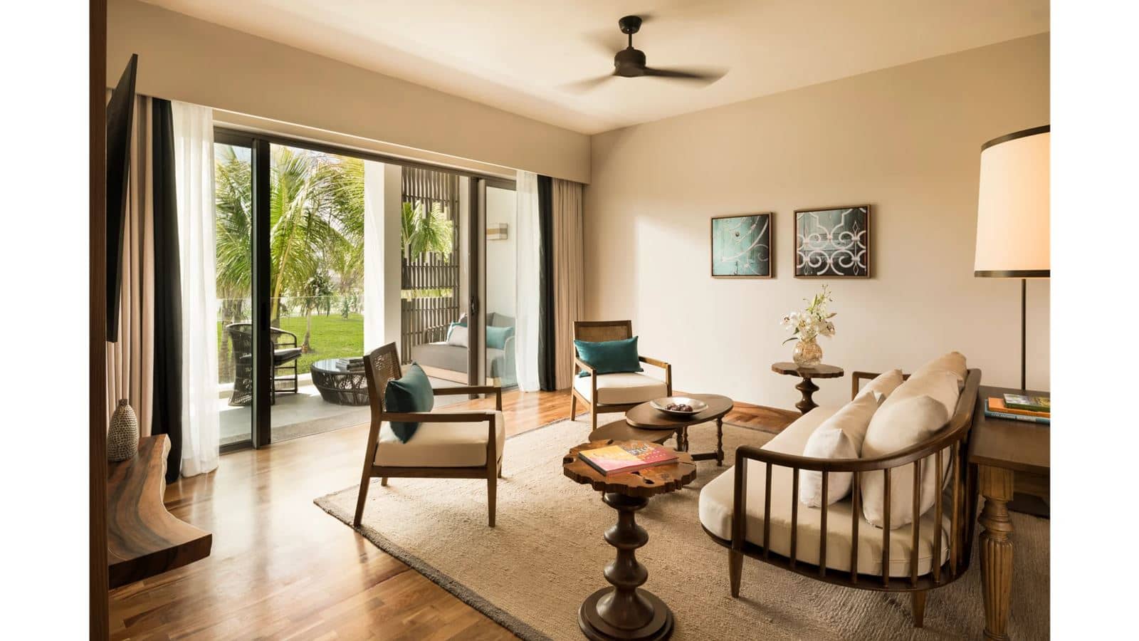 rooms-senior-garden-suite