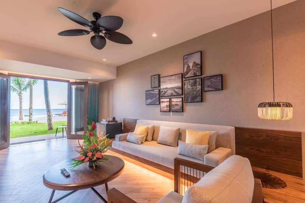 rooms-plunge-pool-hideaway-suite