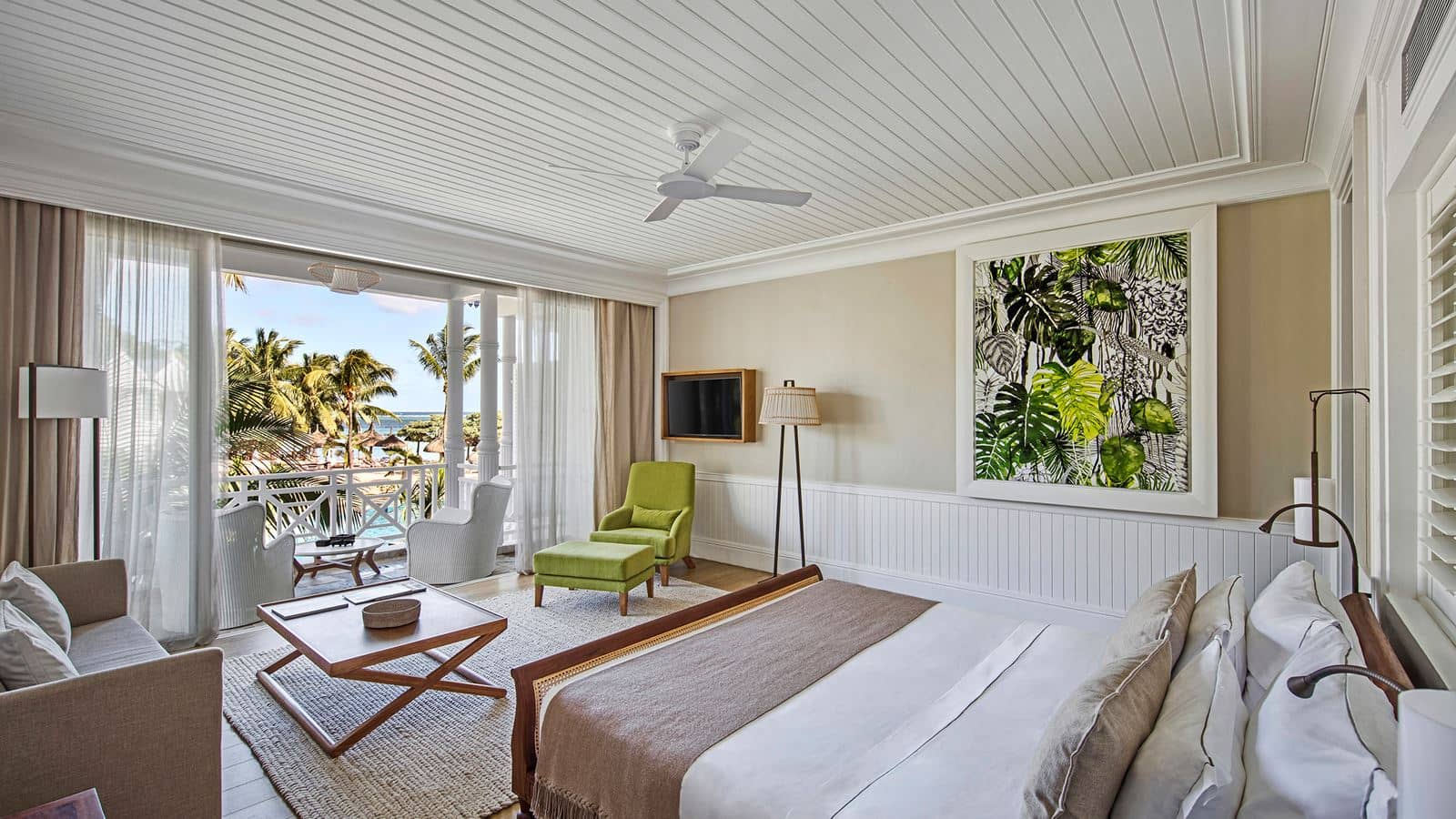 rooms-senior-suite-sea-view