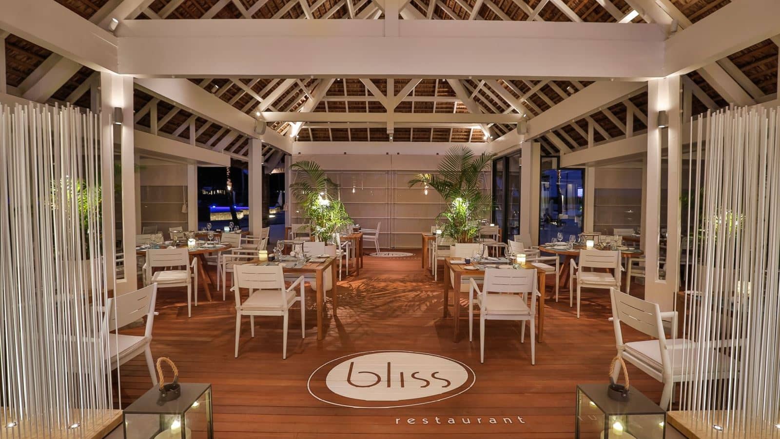 restaurants-restaurant-and-bar