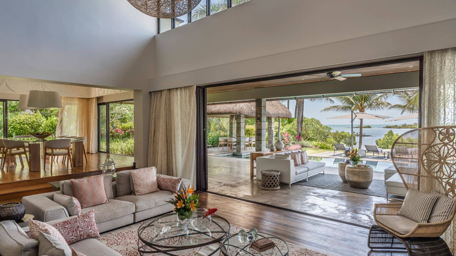 rooms-5-broom-royal-residence-villa