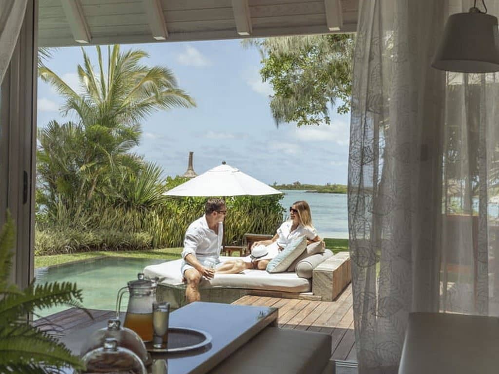 rooms-premium-beach-view-pool-villa