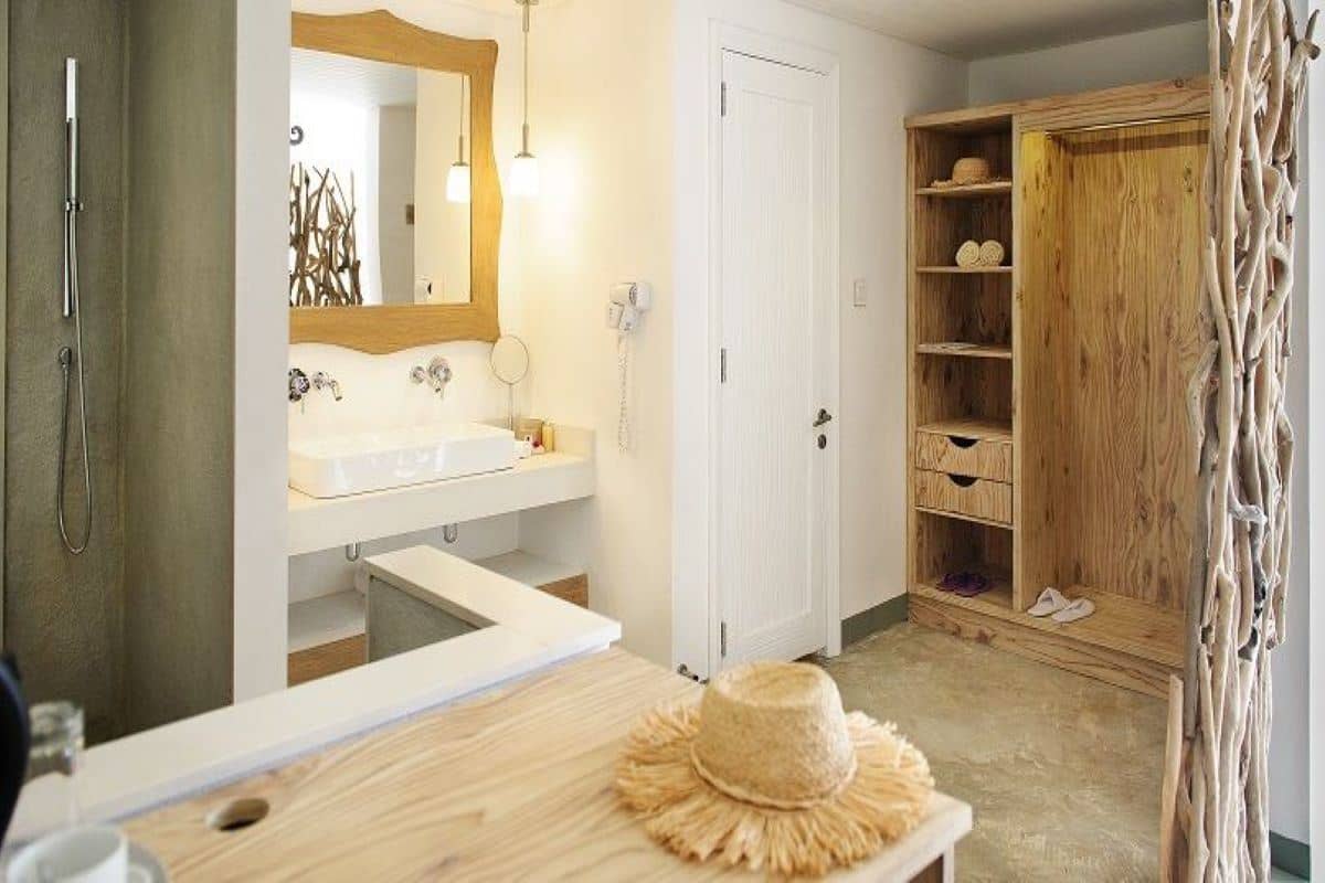rooms-couple-junior-suite-beachfront