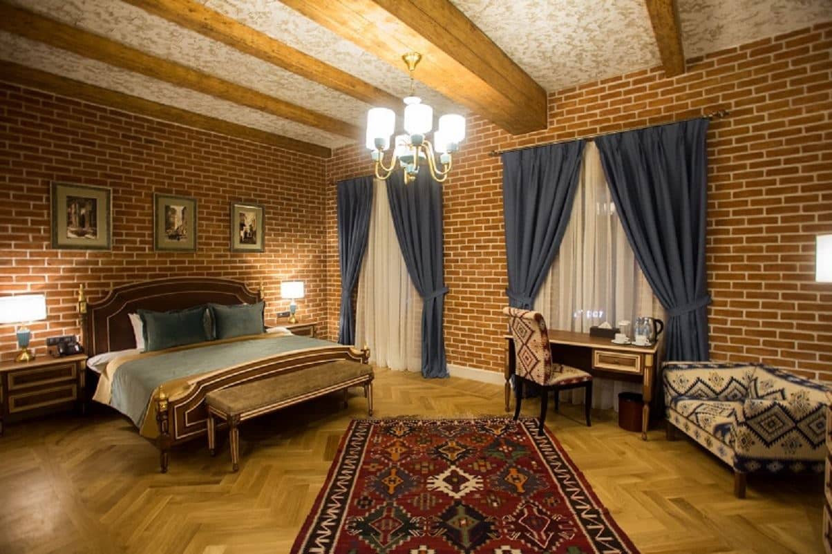 rooms-standard-room