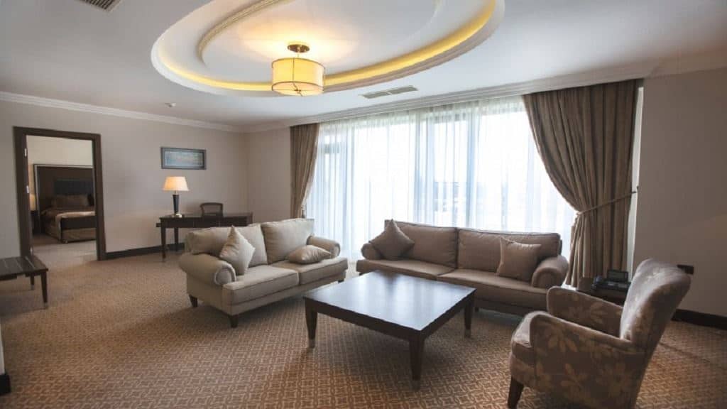 rooms-king-suite
