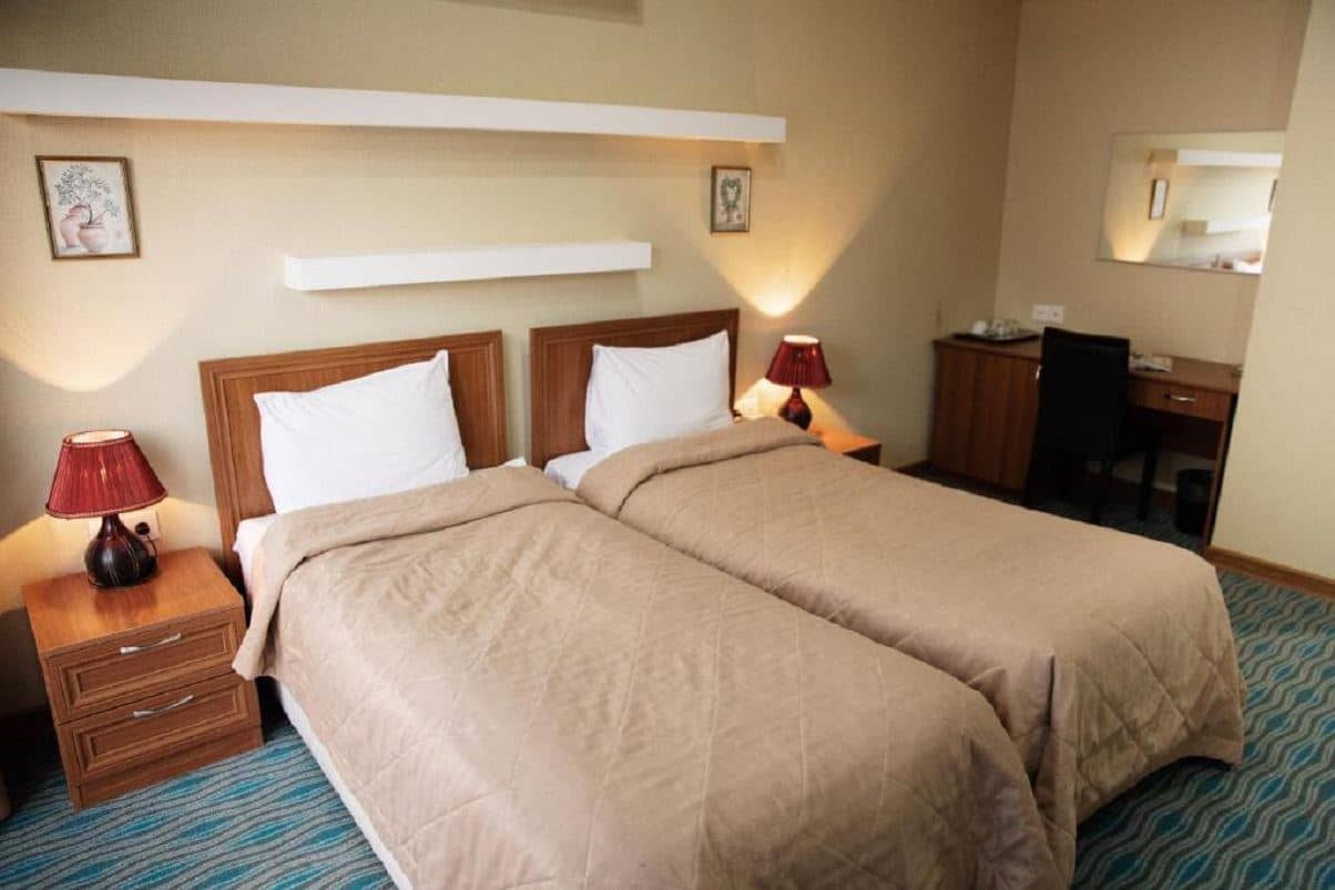rooms-standard-room