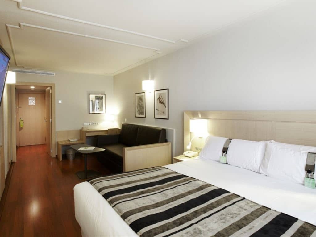 rooms-standard-room