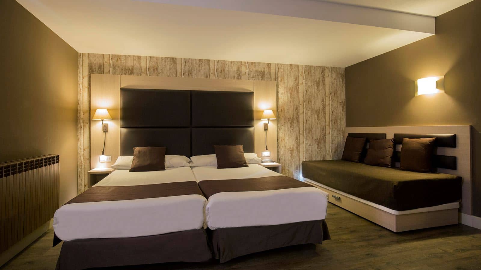 rooms-triple-room