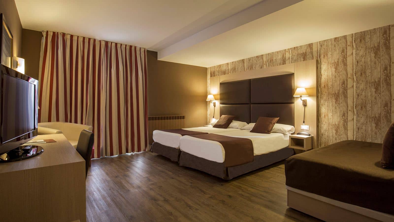 rooms-triple-room