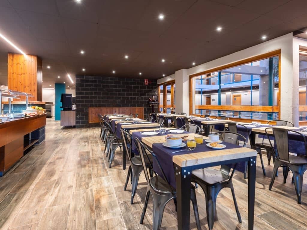 restaurants-restaurant