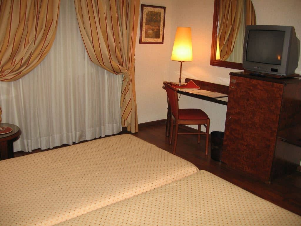 rooms-double-standard-room