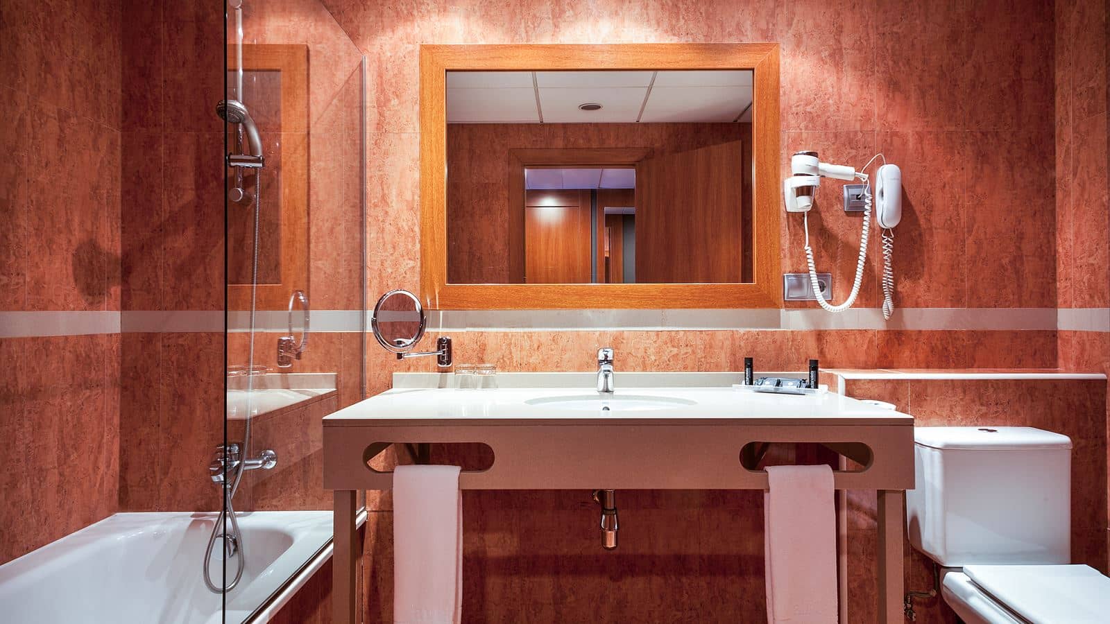 rooms-standard-room
