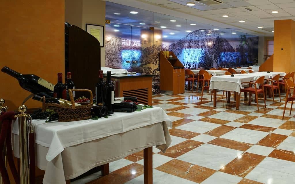 restaurants-restaurants