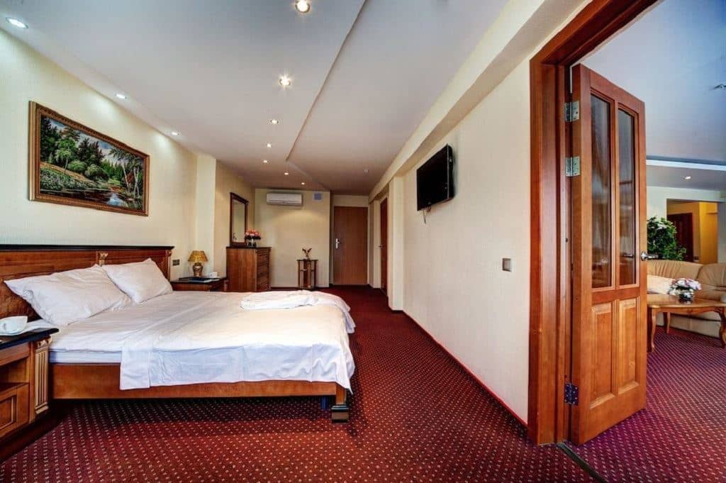 rooms-2мест-luxe-3-rooms