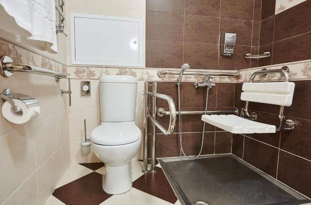 rooms-twin-disabled