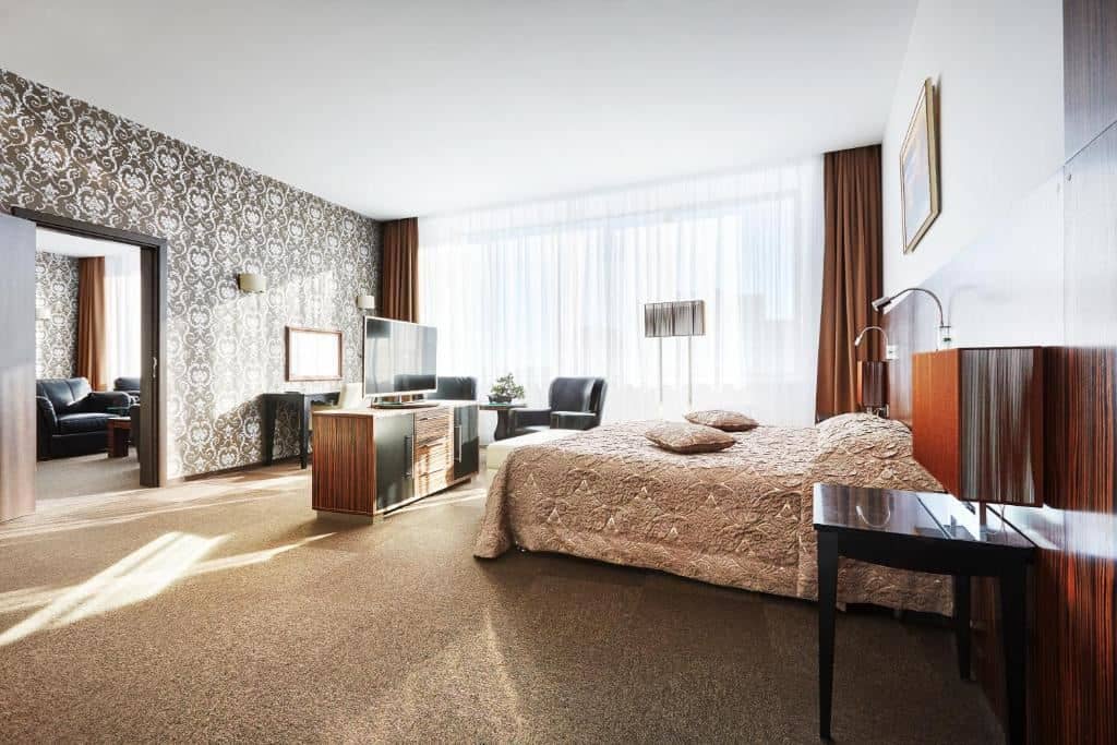 rooms-luxe-superior
