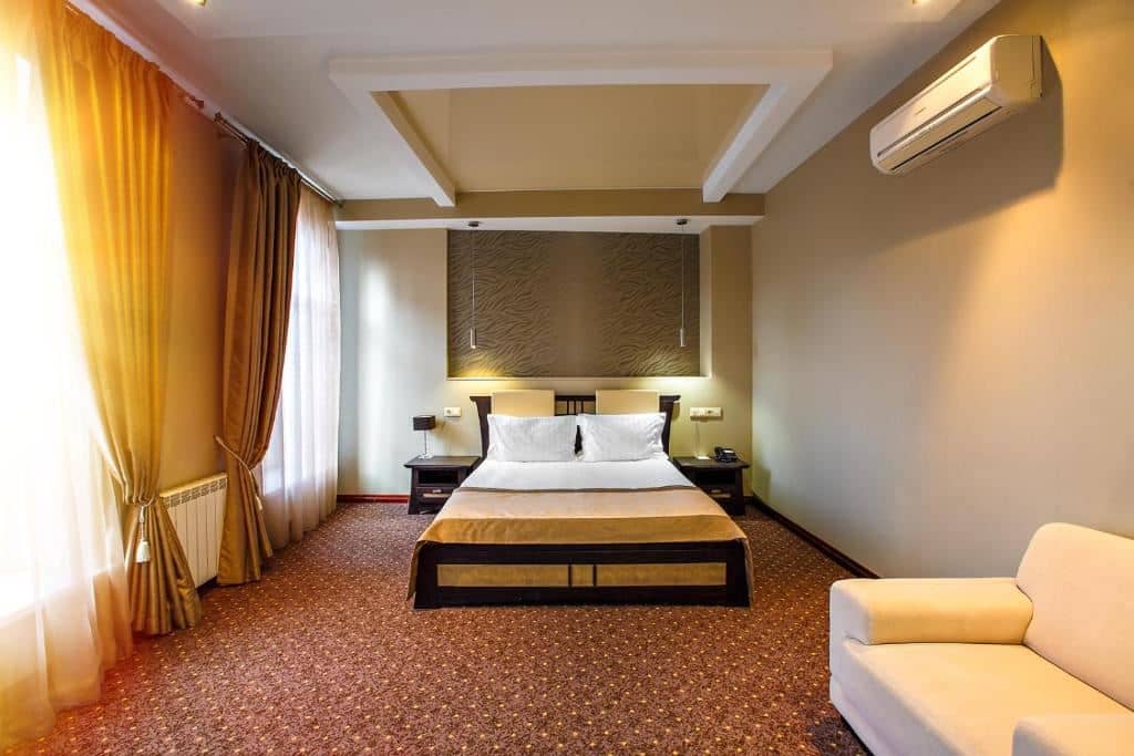 rooms-deluxe-double-room