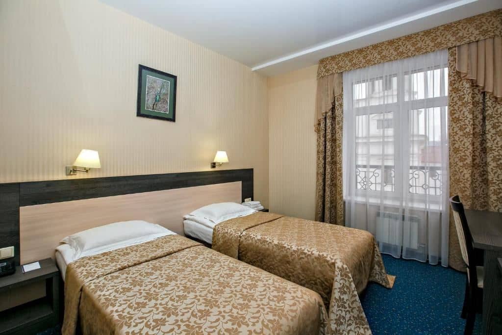 rooms-standard-twin-room