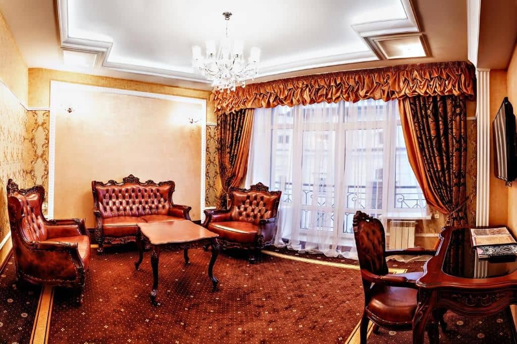 rooms-suite-business