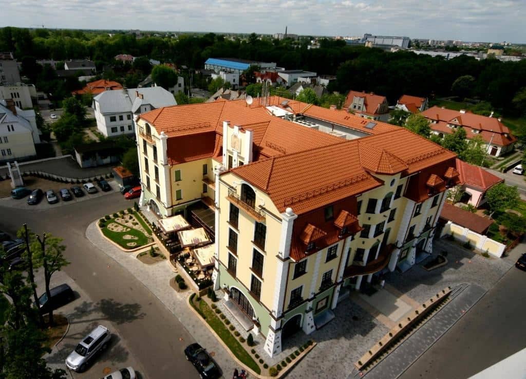 general-main-building