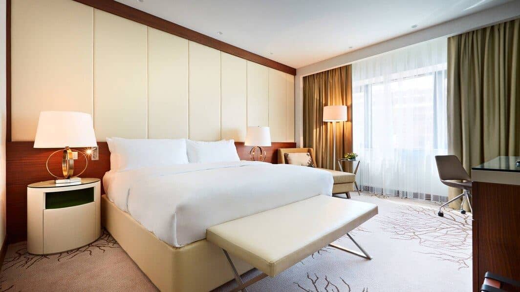 rooms-room-club