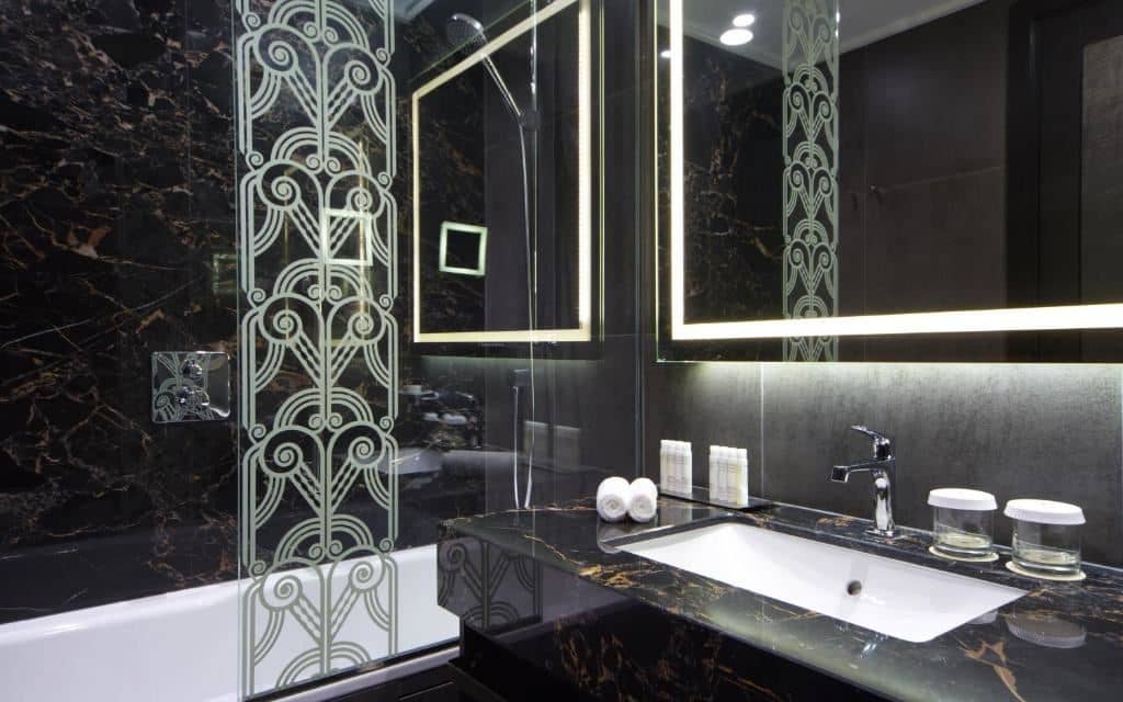 rooms-double-twin-standard-room