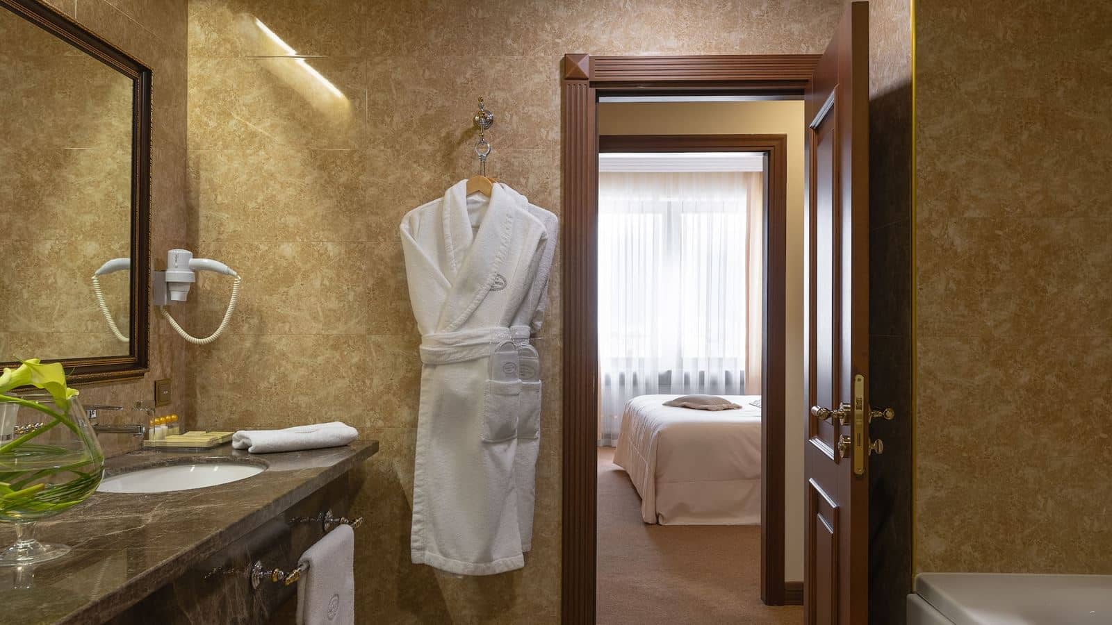 rooms-suite