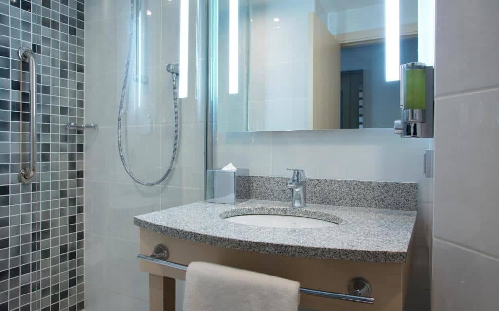 rooms-family-room