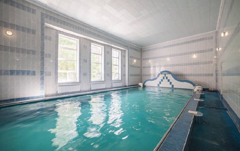 pools-indoor-pool