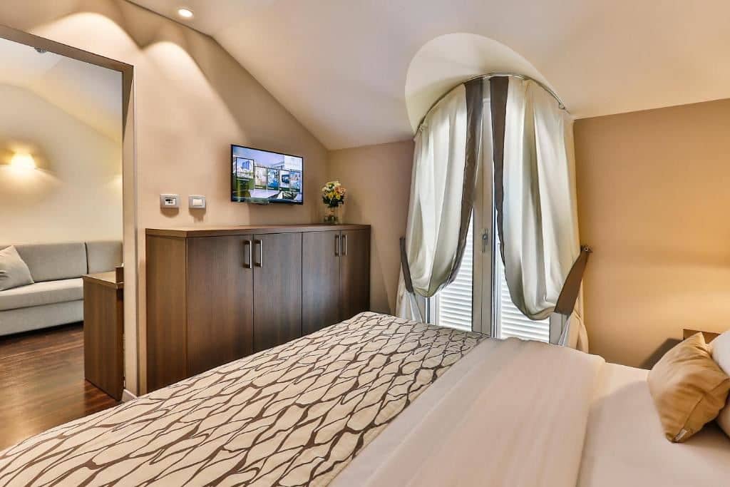 rooms-junior-suite-sea-view