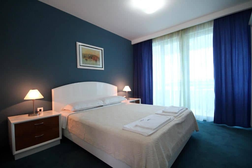 rooms-studio-02