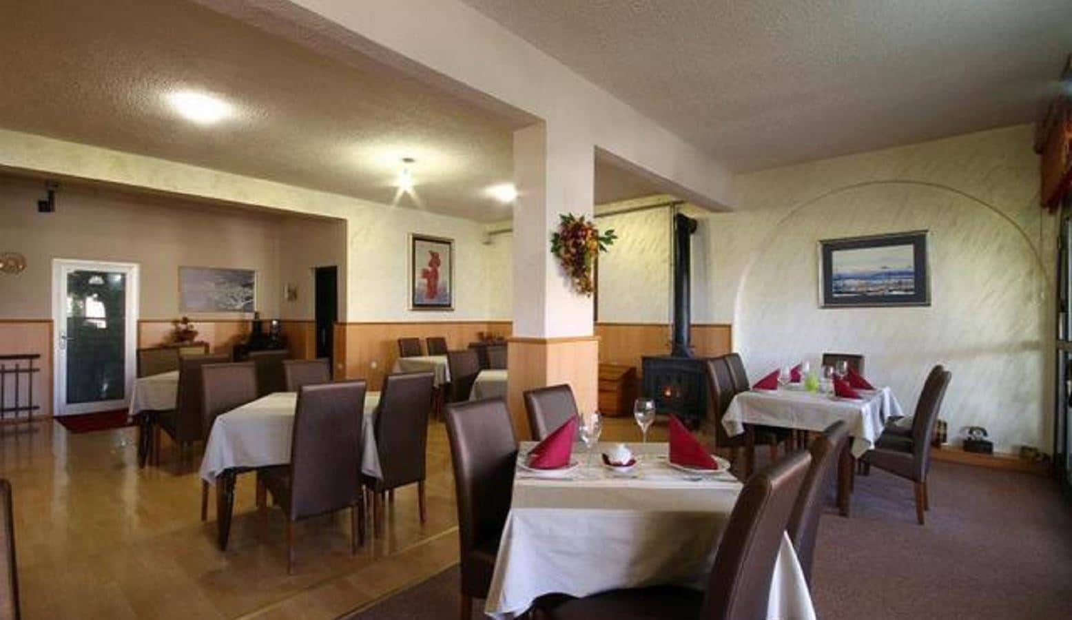 restaurants-restaurants