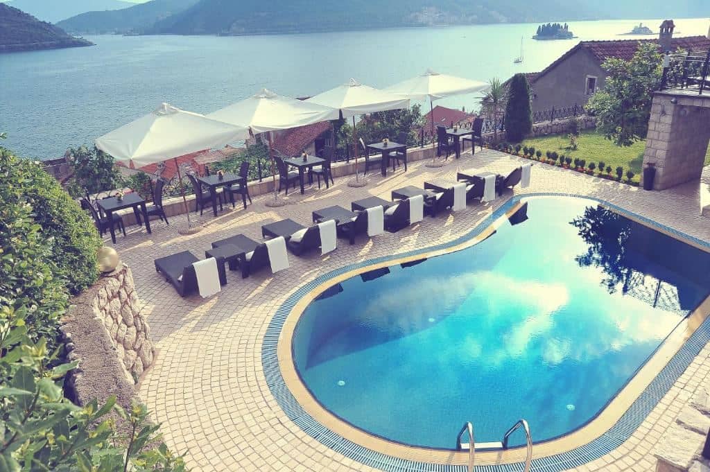 pools-pools