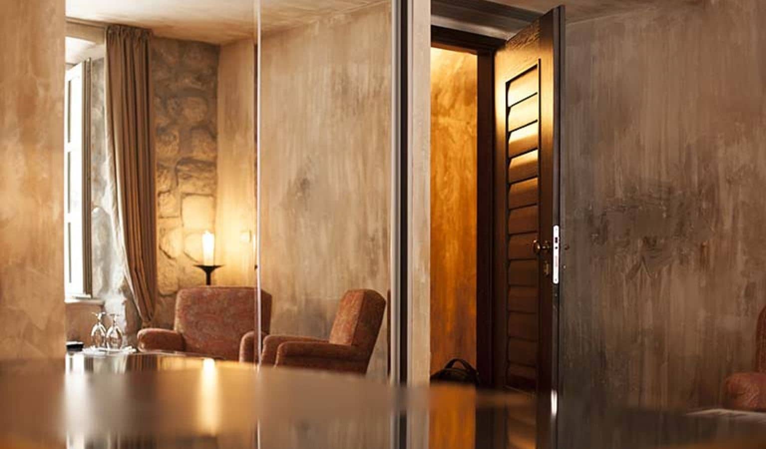 rooms-superior-room